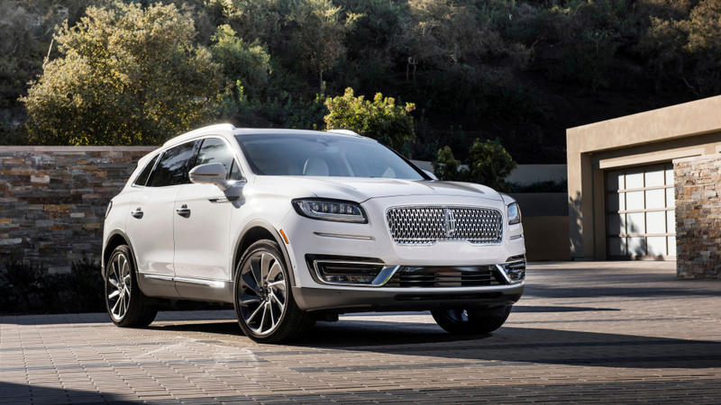 Illustration for article titled The Lincoln MKX Is Now The 2019 Lincoln Nautilus And That Will Definitely Make It Relevant
